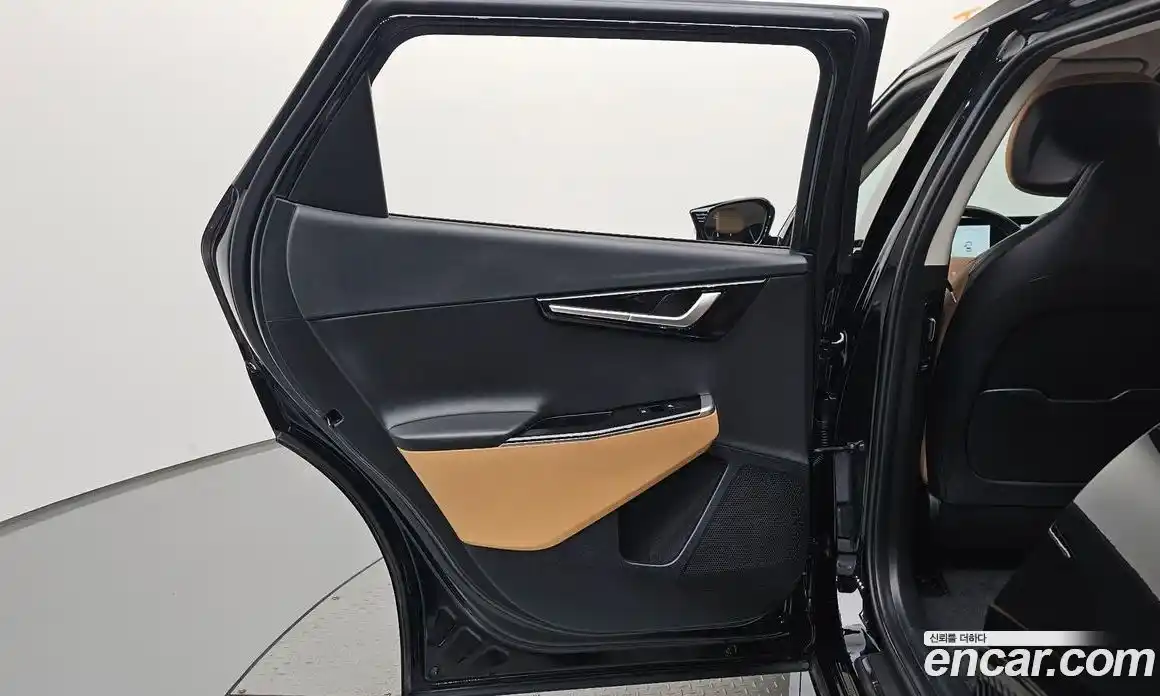 Kia EV6 2023 0.1 гидро, фото 14