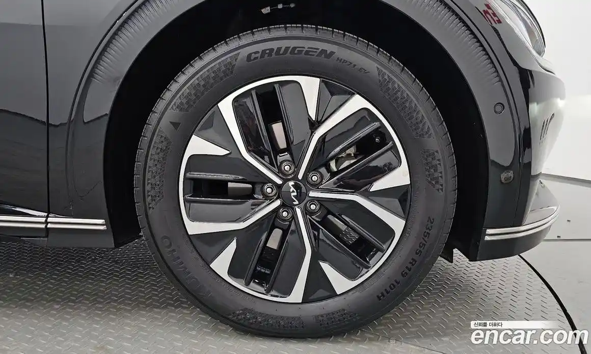 Kia EV6 2023 0.1 гидро, фото 4