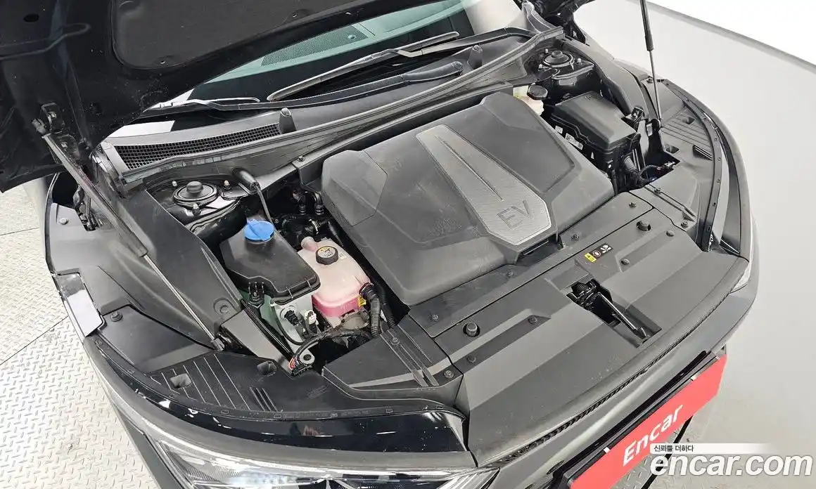 Kia EV6 2023 0.1 гидро, фото 5