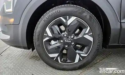Kia Niro 2023 0.2 автомат (гидро), миниатюра 5