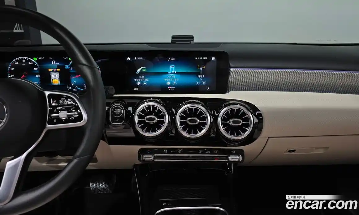 Mercedes-Benz A-Class 2021 2.0 гидро, фото 19
