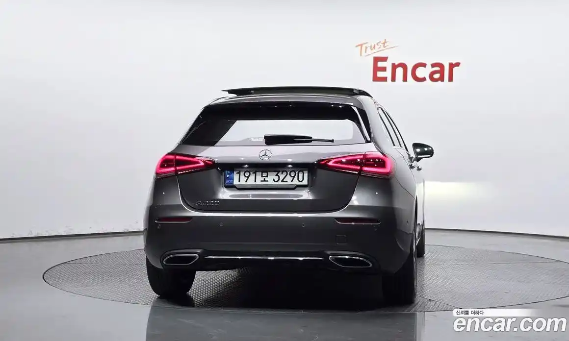 Mercedes-Benz A-Class 2021 2.0 гидро, фото 4