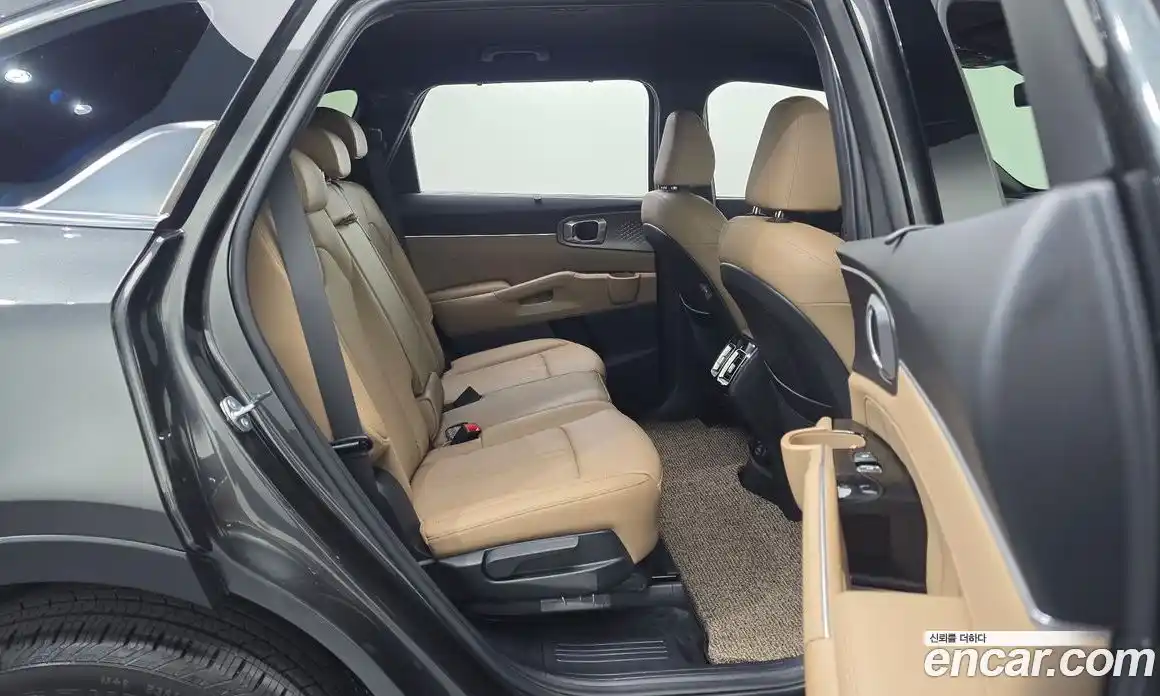 Kia Sorento 2024 1.6 автомат (гидро), фото 17
