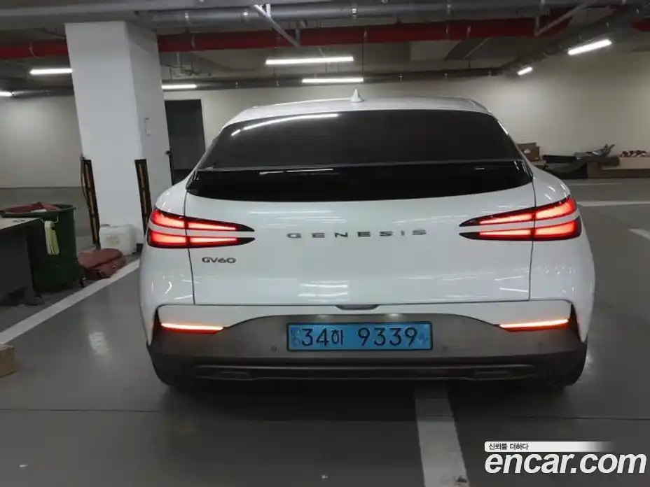 Genesis GV60 2023 0.4 гидро, фото 17
