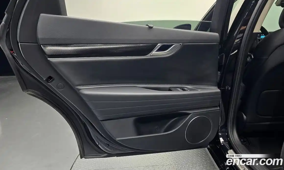 Genesis G80 2024 2.5 автомат (гидро), фото 14