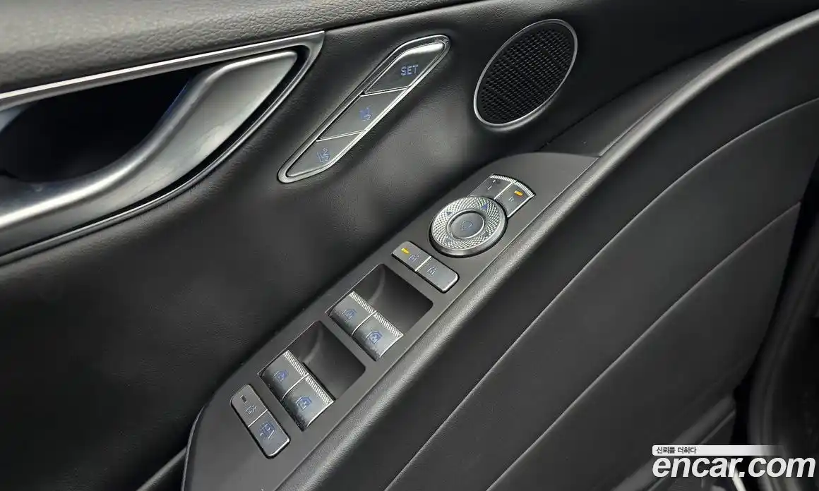 Genesis G80 2024 2.5 автомат (гидро), фото 30