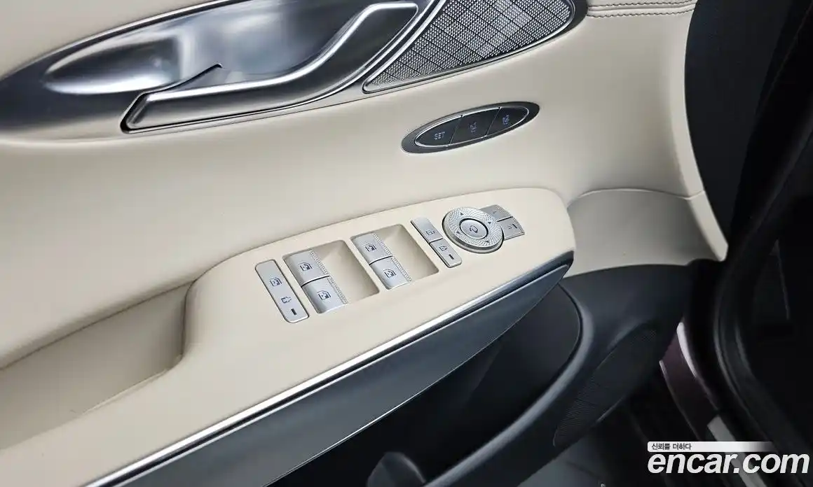 Genesis GV70 2021 2.5 автомат (гидро), фото 21