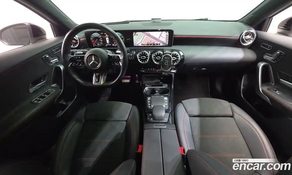 Mercedes-Benz A-Class 2020 2.0 гидро, фото 7