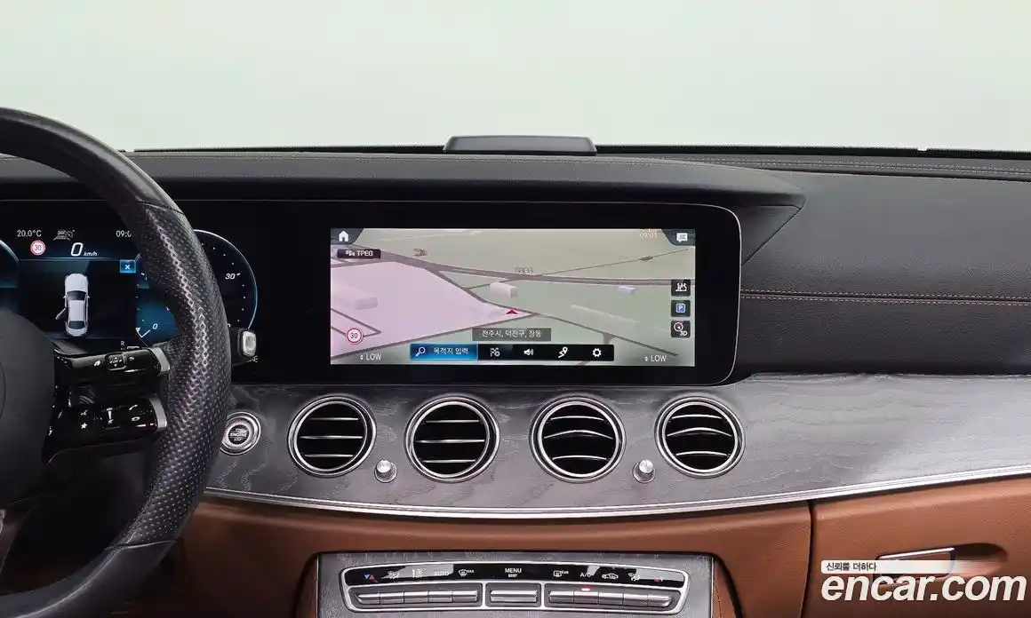 Mercedes-Benz E-Class 2021 2.0 гидро, фото 16