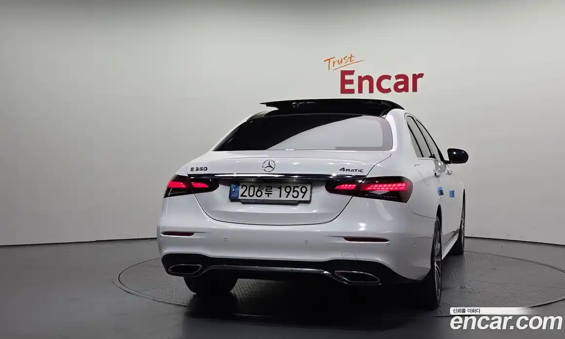 Mercedes-Benz E-Class 2021 2.0 гидро, фото 4