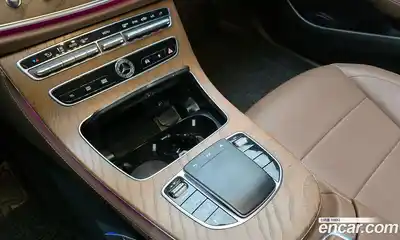 Mercedes-Benz E-Class 2021 2.0 автомат (гидро), миниатюра 12