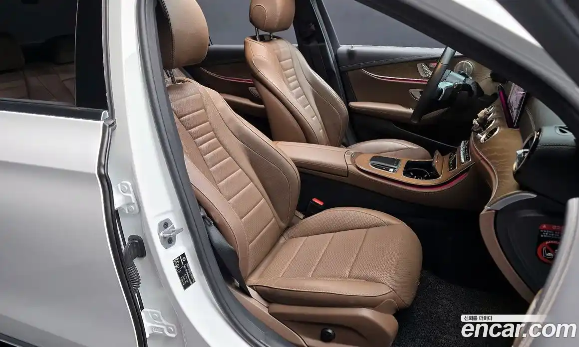 Mercedes-Benz E-Class 2021 2.0 автомат (гидро), фото 18
