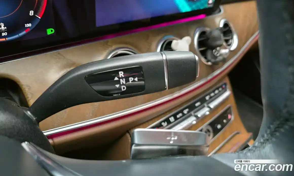 Mercedes-Benz E-Class 2021 2.0 автомат (гидро), фото 27