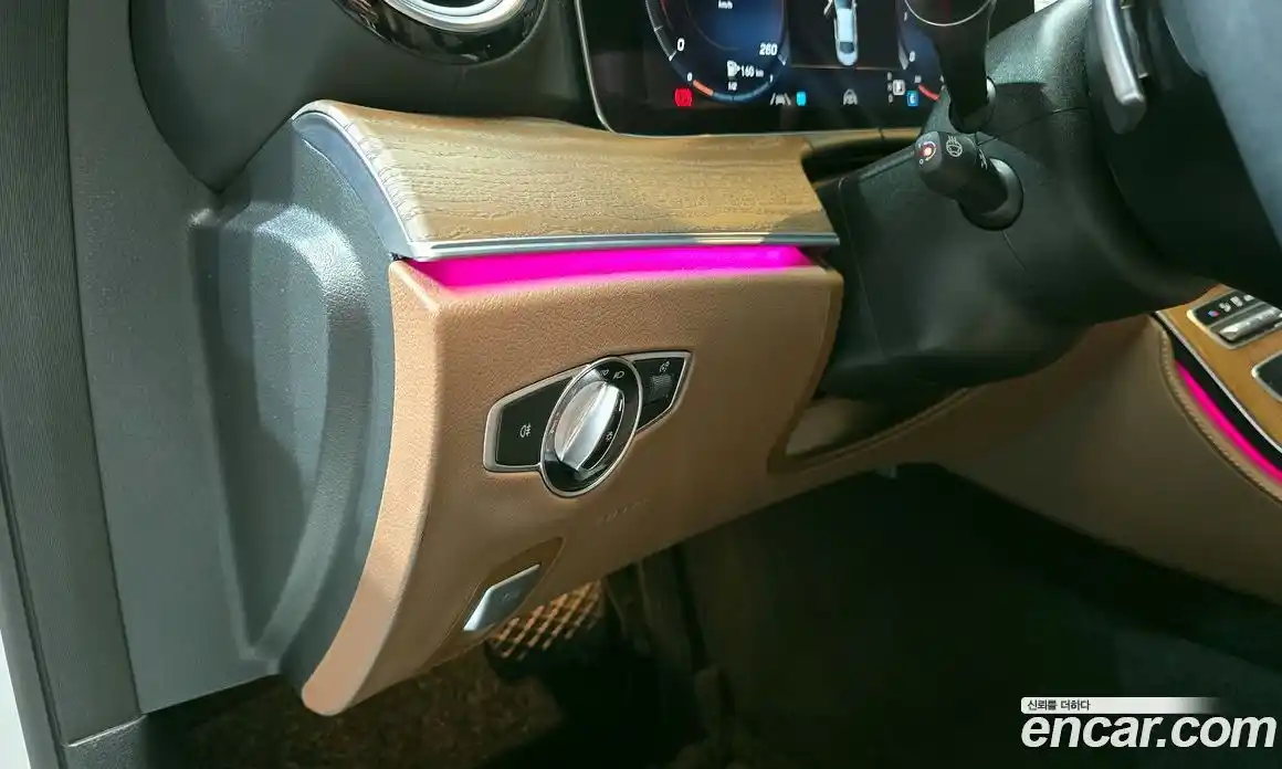 Mercedes-Benz E-Class 2021 2.0 автомат (гидро), фото 29