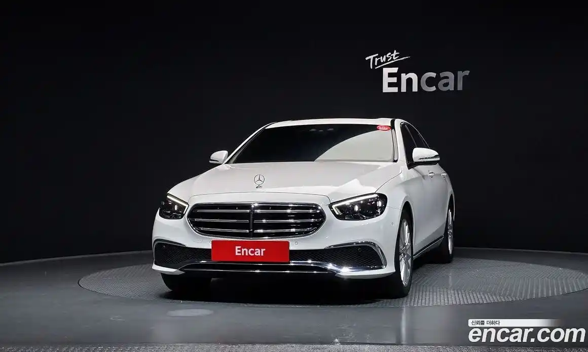 Mercedes-Benz E-Class 2021 2.0 автомат (гидро), фото 3