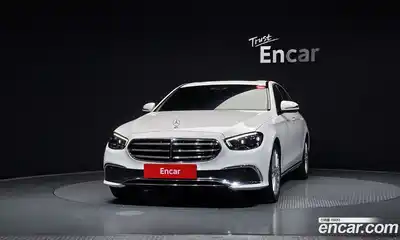 Mercedes-Benz E-Class 2021 2.0 автомат (гидро), миниатюра 3
