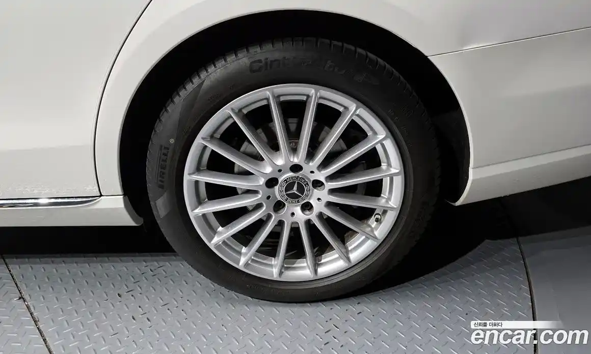 Mercedes-Benz E-Class 2021 2.0 автомат (гидро), фото 7