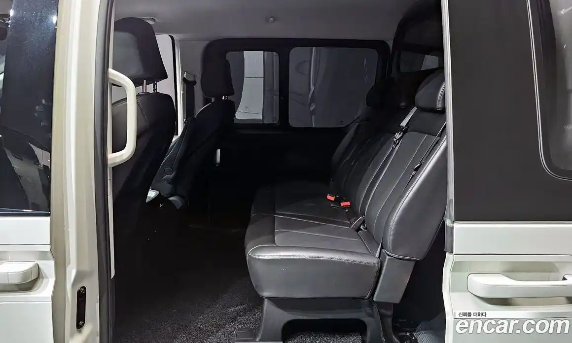 Hyundai Staria 2023 2.2 гидро, фото 18