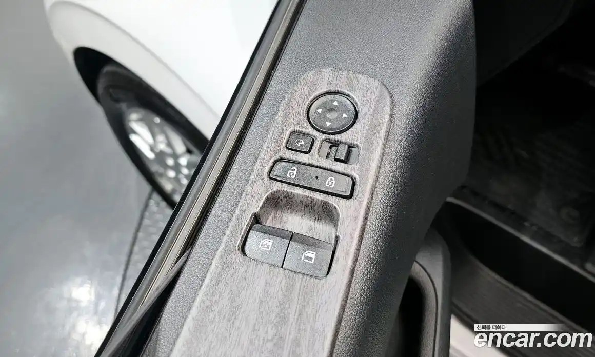 Hyundai Staria 2023 2.2 гидро, фото 23