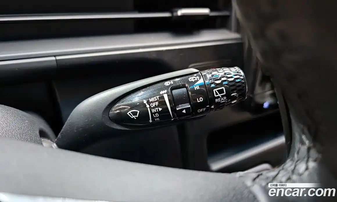 Hyundai Staria 2023 2.2 гидро, фото 25