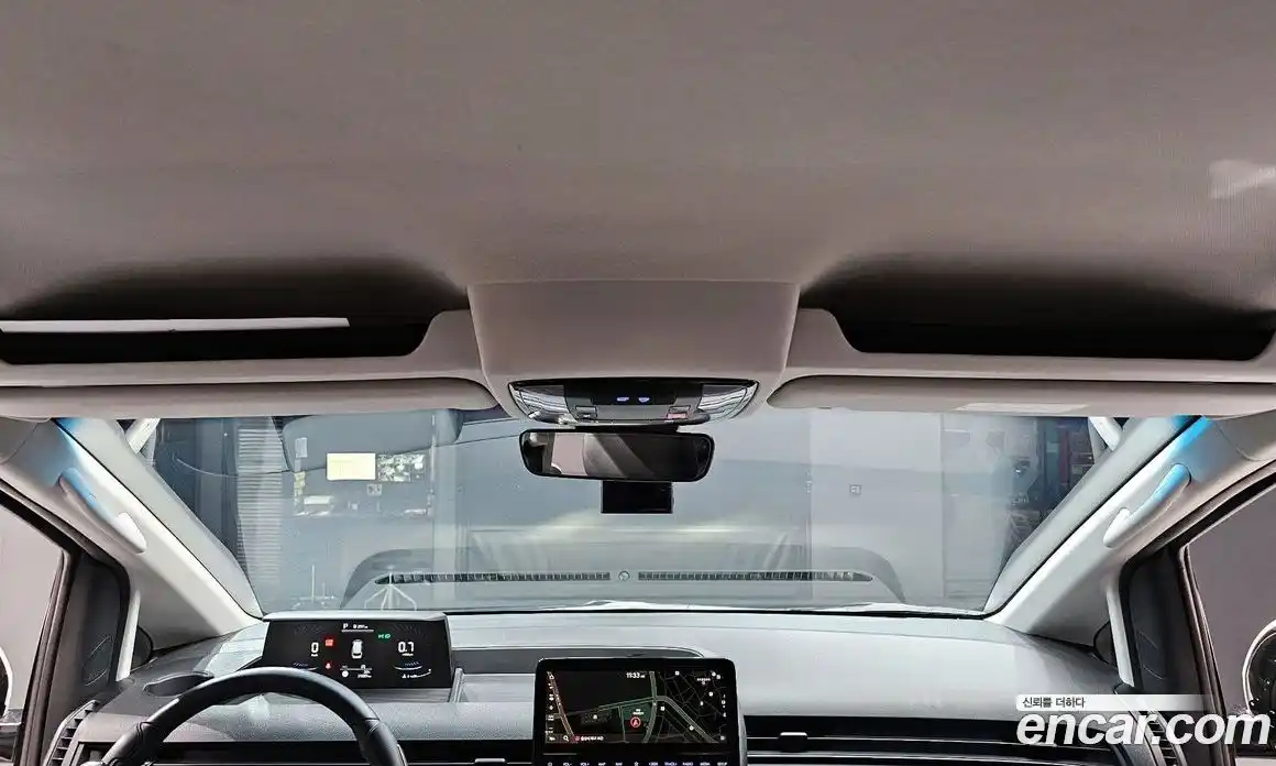 Hyundai Staria 2023 2.2 гидро, фото 28