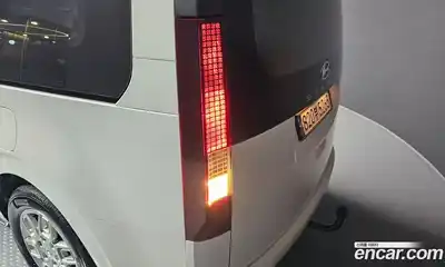 Hyundai Staria 2023 2.2 гидро, миниатюра 9