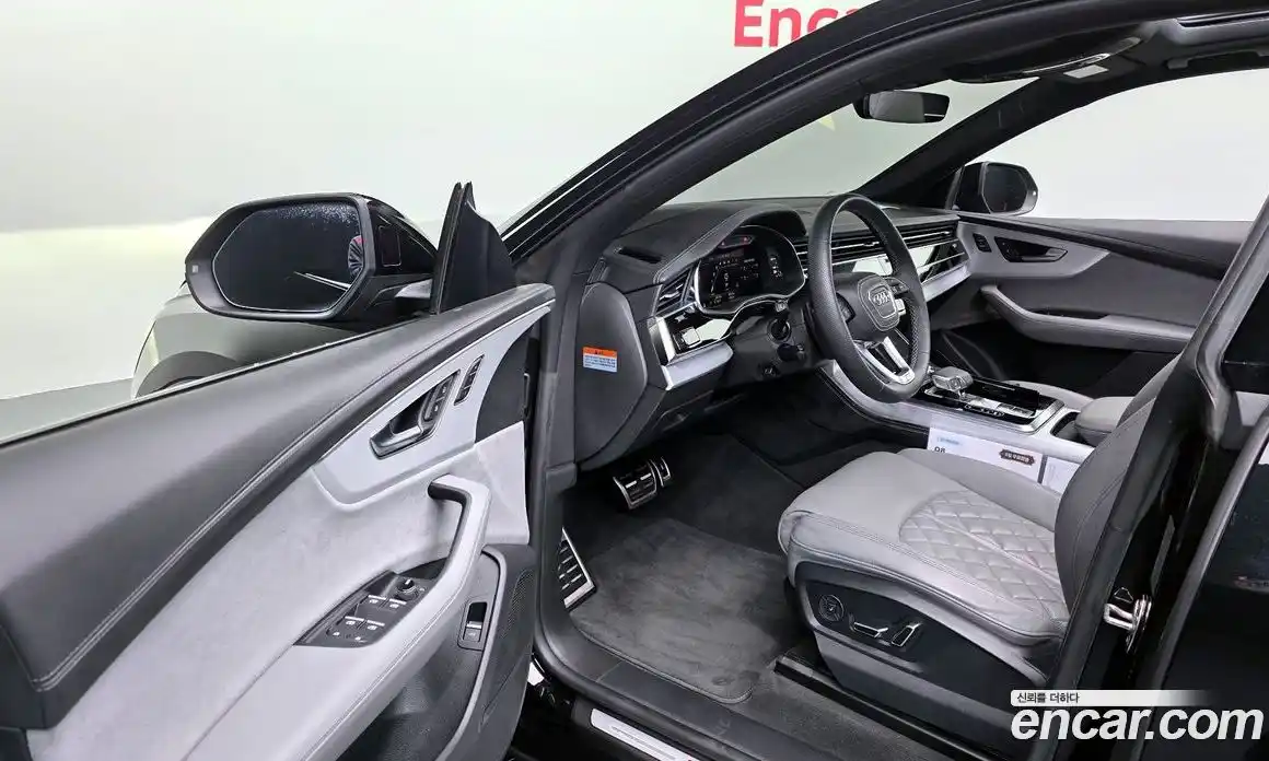 Audi Q8 2023 3.0 автомат (гидро), фото 13