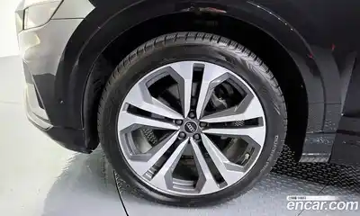 Audi Q8 2023 3.0 автомат (гидро), миниатюра 5