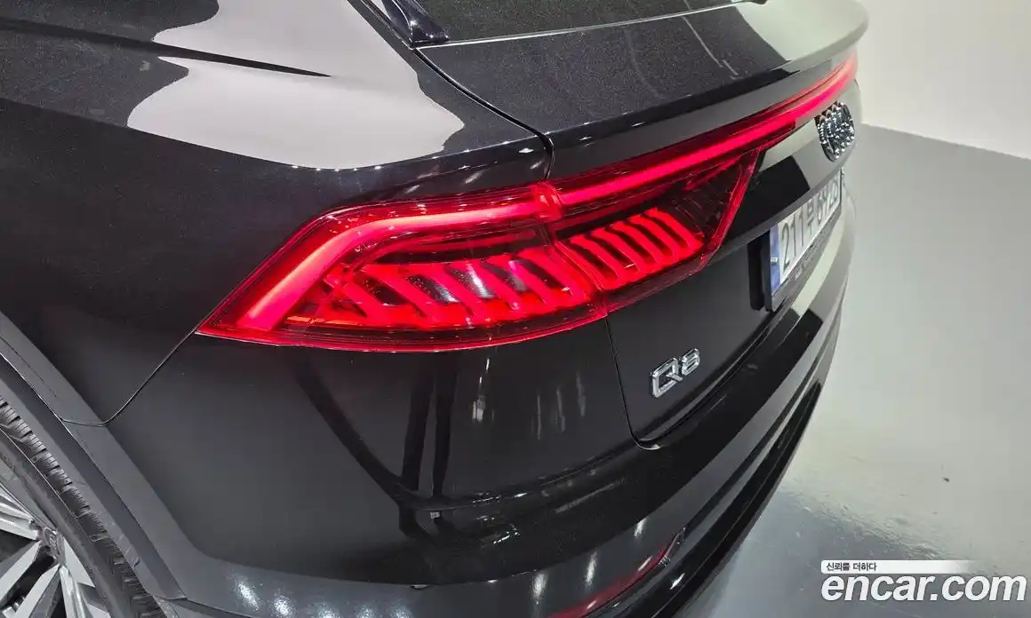Audi Q8 2023 3.0 автомат (гидро), фото 9
