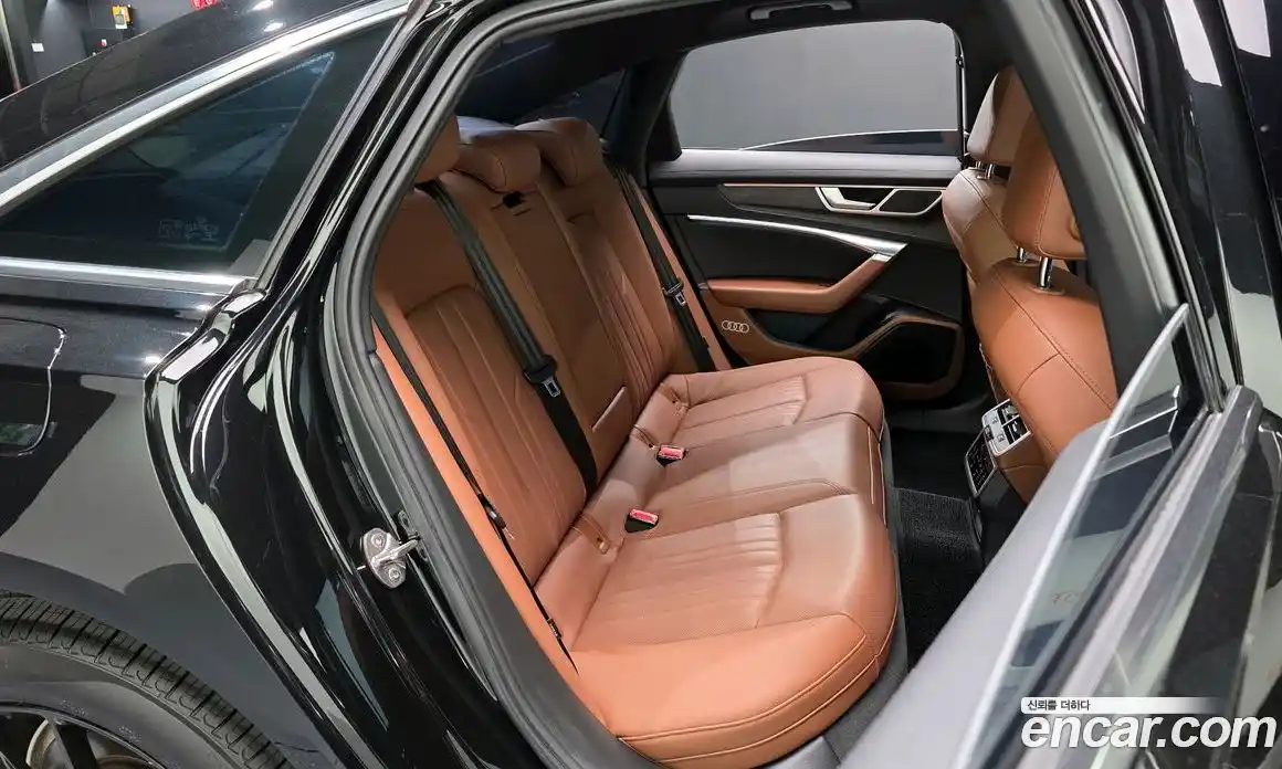 Audi A6 2020 2.0 автомат (гидро), фото 17