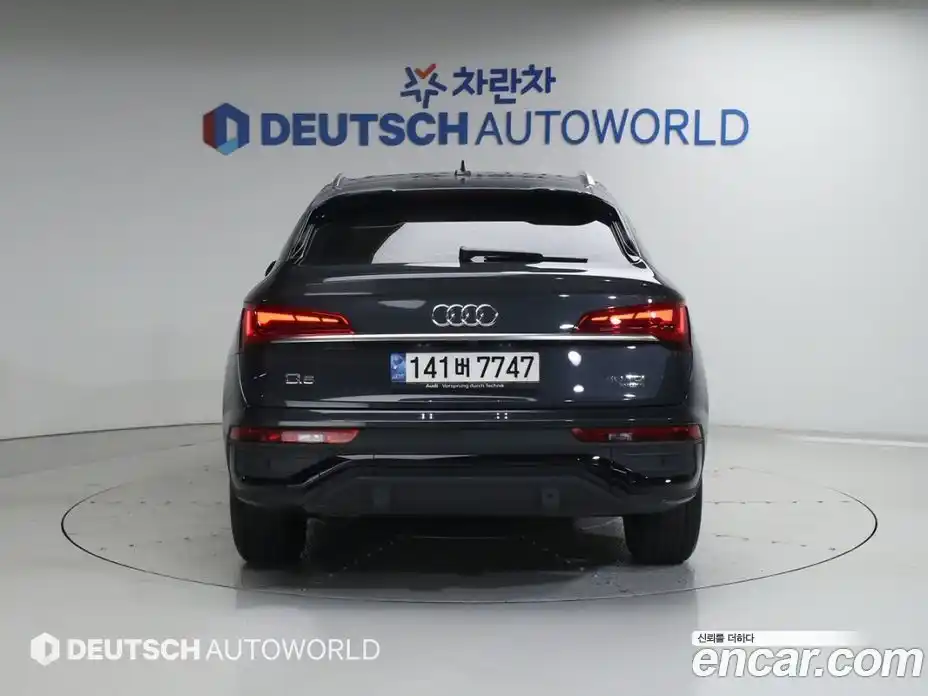 Audi Q5 2021 2.0 автомат (гидро), фото 4