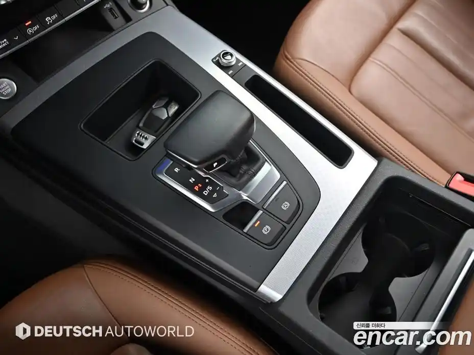 Audi Q5 2021 2.0 автомат (гидро), фото 9