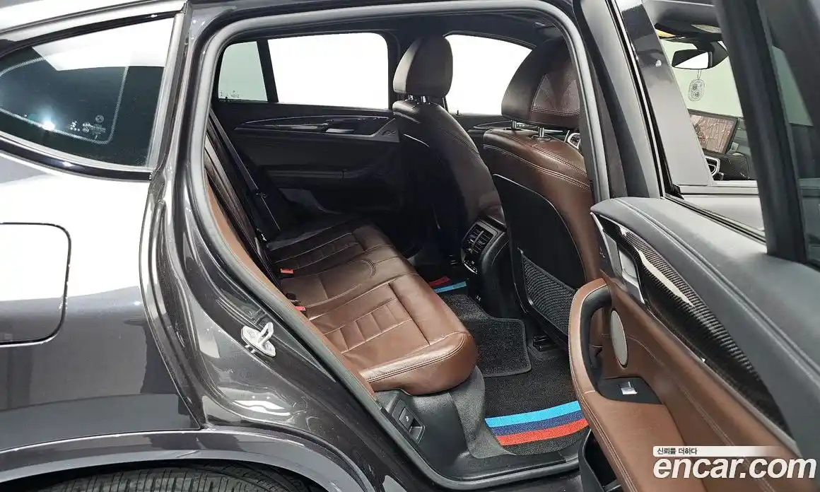 BMW X4 2023 2.0 гидро, фото 17