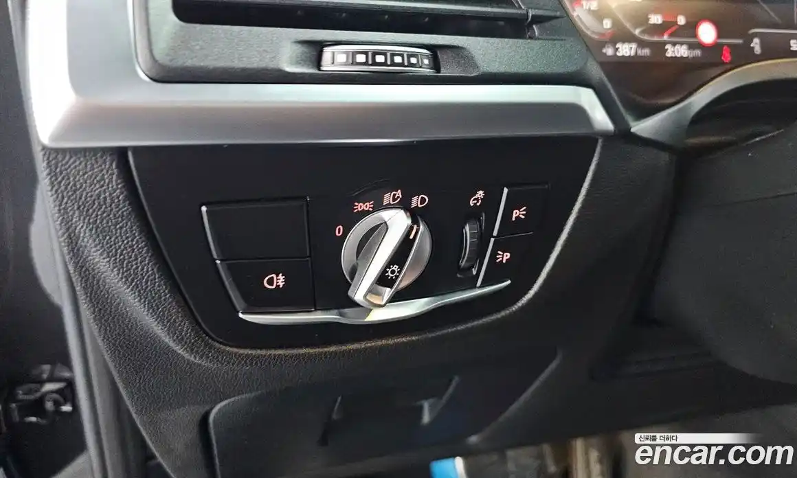 BMW X4 2023 2.0 гидро, фото 27