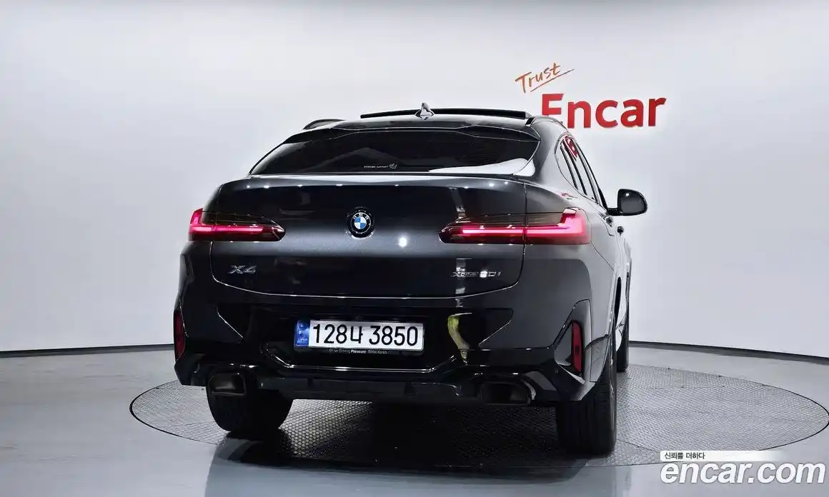 BMW X4 2023 2.0 гидро, фото 4