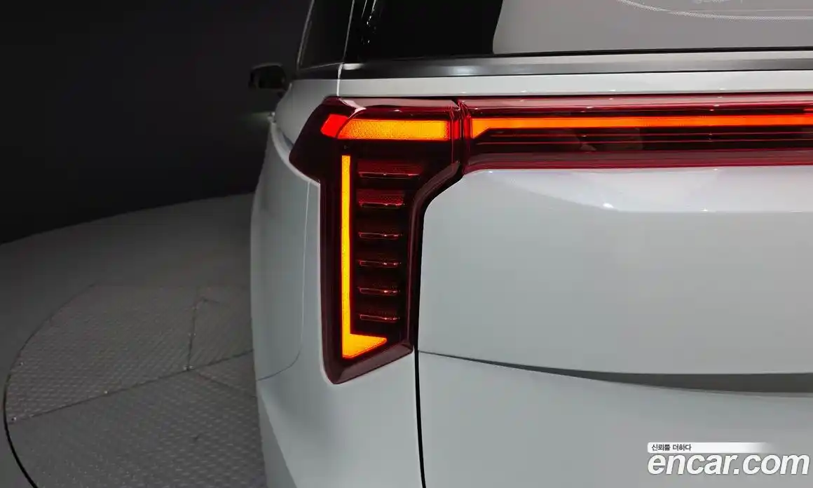 Kia Canival 2024 1.6 гидро, фото 9