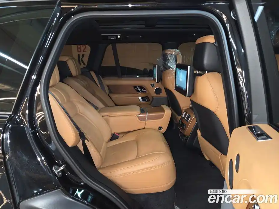 Land Rover Range Rover 2022 5.0 автомат (гидро), фото 19