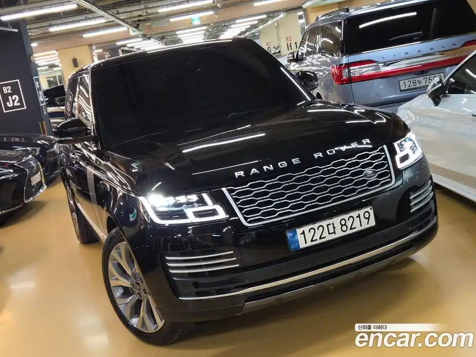 Land Rover Range Rover 2022 5.0 автомат (гидро), фото 3