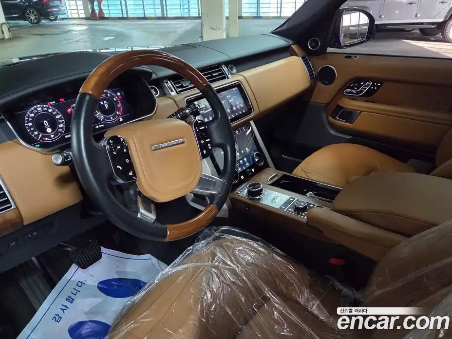 Land Rover Range Rover 2022 5.0 автомат (гидро), фото 7