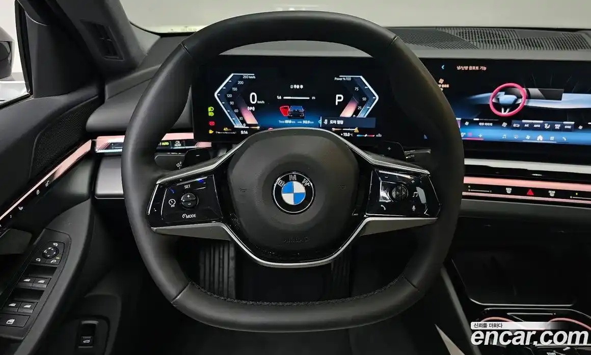 BMW 5-Series 2025 2.0 гидро, фото 17