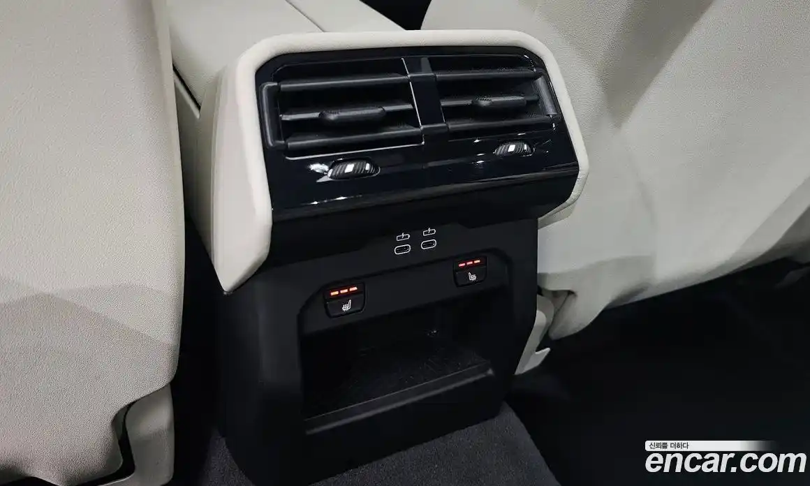 BMW 5-Series 2025 2.0 гидро, фото 24