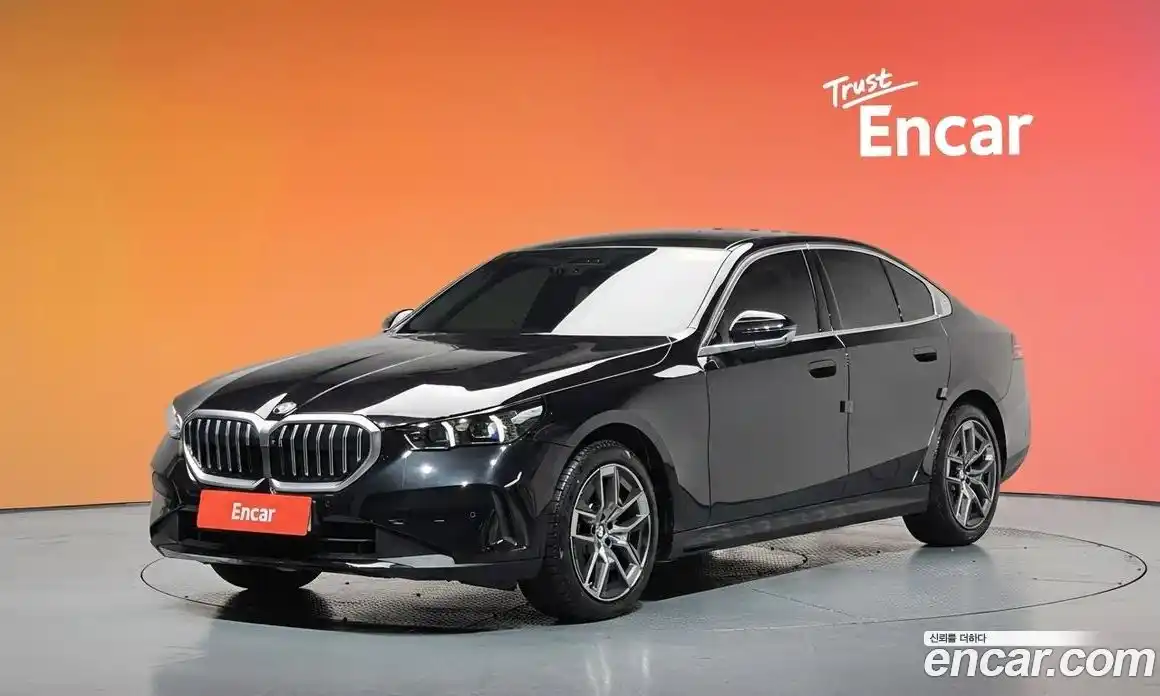 BMW 5-Series 2025 2.0 гидро, фото 34