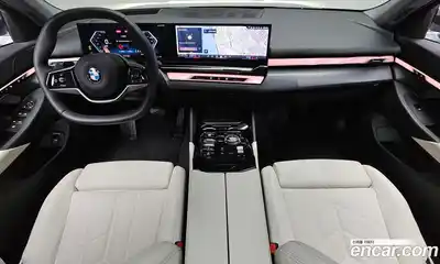 BMW 5-Series 2025 2.0 гидро, миниатюра 9