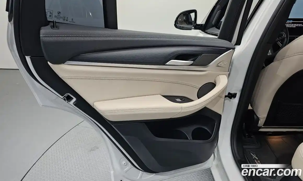 BMW iX3 2025 0.2 гидро, фото 15