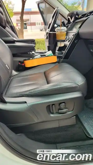 Land Rover Discovery 2019 2.0 автомат (гидро), миниатюра 12
