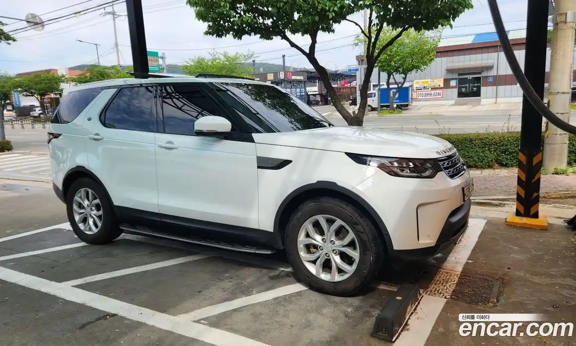 Land Rover Discovery 2019 2.0 автомат (гидро), фото 15