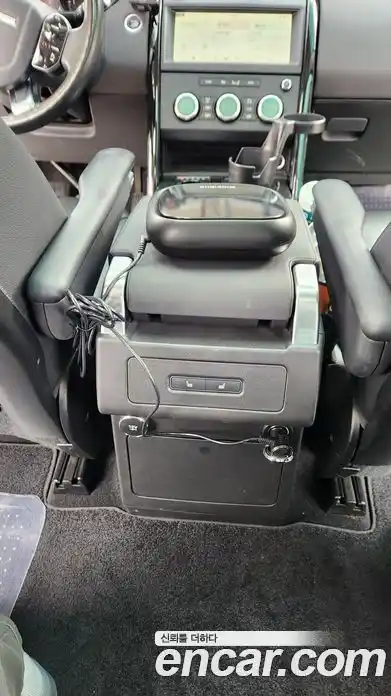 Land Rover Discovery 2019 2.0 автомат (гидро), миниатюра 9