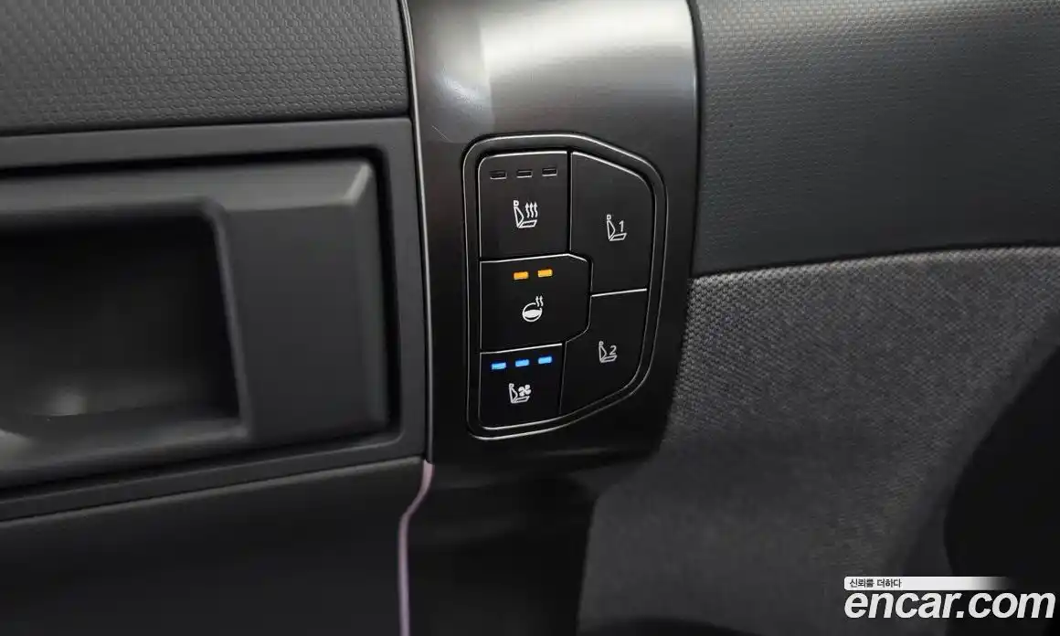 Kia EV3 2024 0.2 автомат (гидро), фото 17