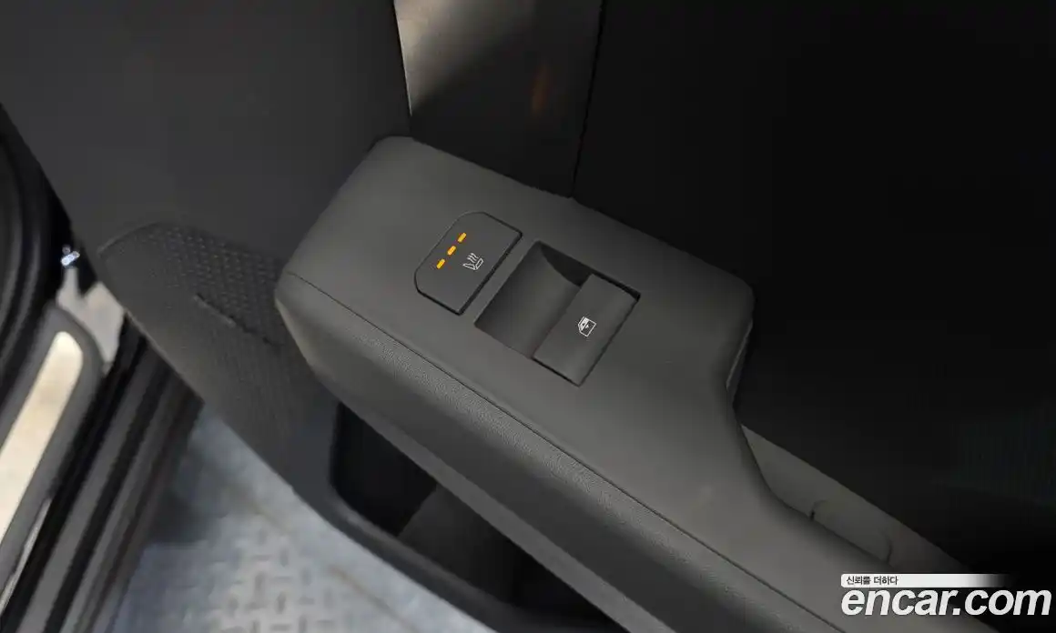 Kia EV3 2024 0.2 автомат (гидро), фото 18