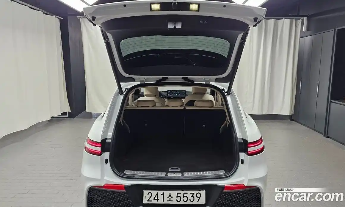 Genesis GV70 2022 2.2 автомат (гидро), фото 26